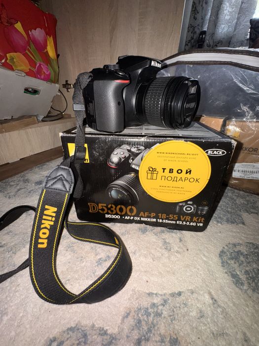 Продам фотоаппарат Nikon D5300 Kit 18-55 VR AF-P с объективами!