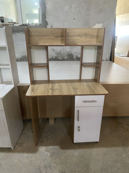 Письменный стол парта