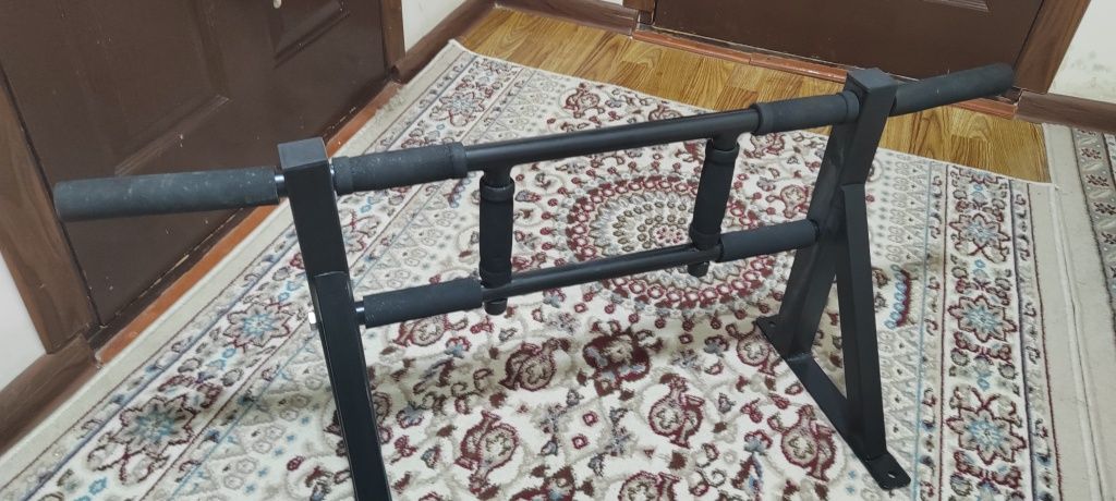 Турник для квартыр