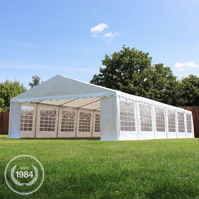 Închiriere mese scaune corturi