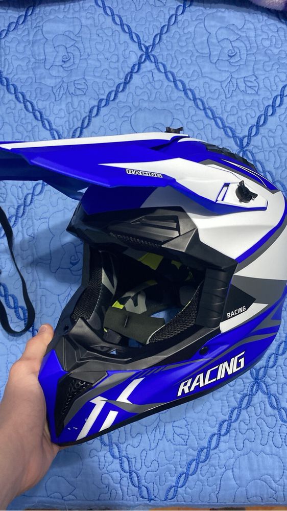 Vand casca mtb impecabila