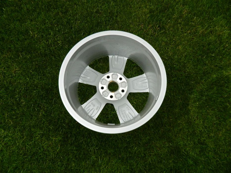 Janta Audi A3 pe 17" cod 8Y0601025AA