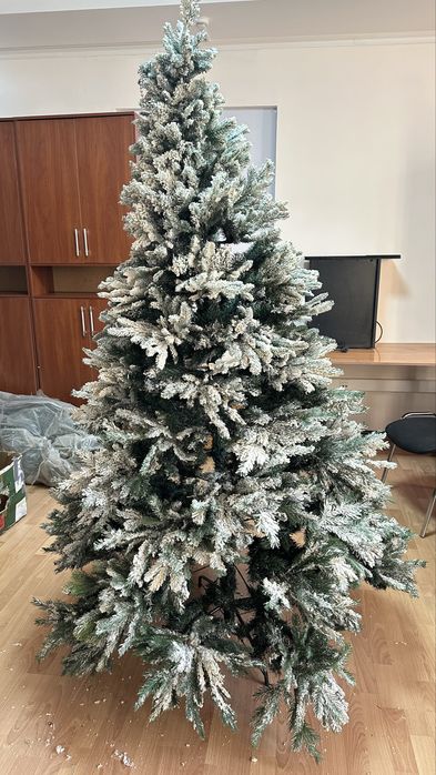 Елка заснеженная бу