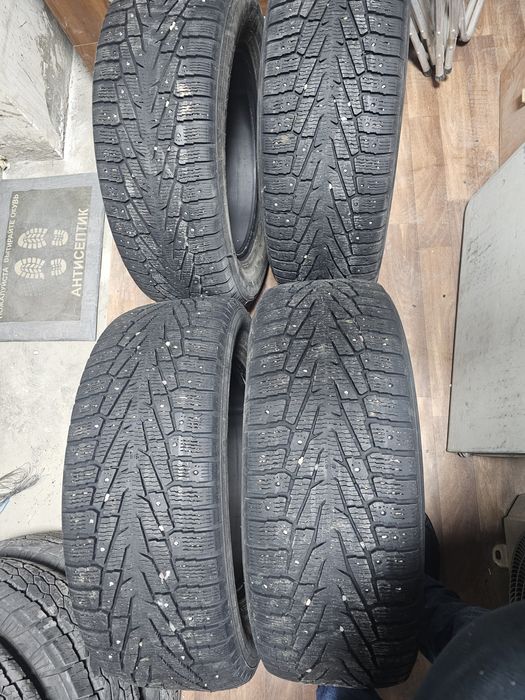 Продам Резину 265/60/18