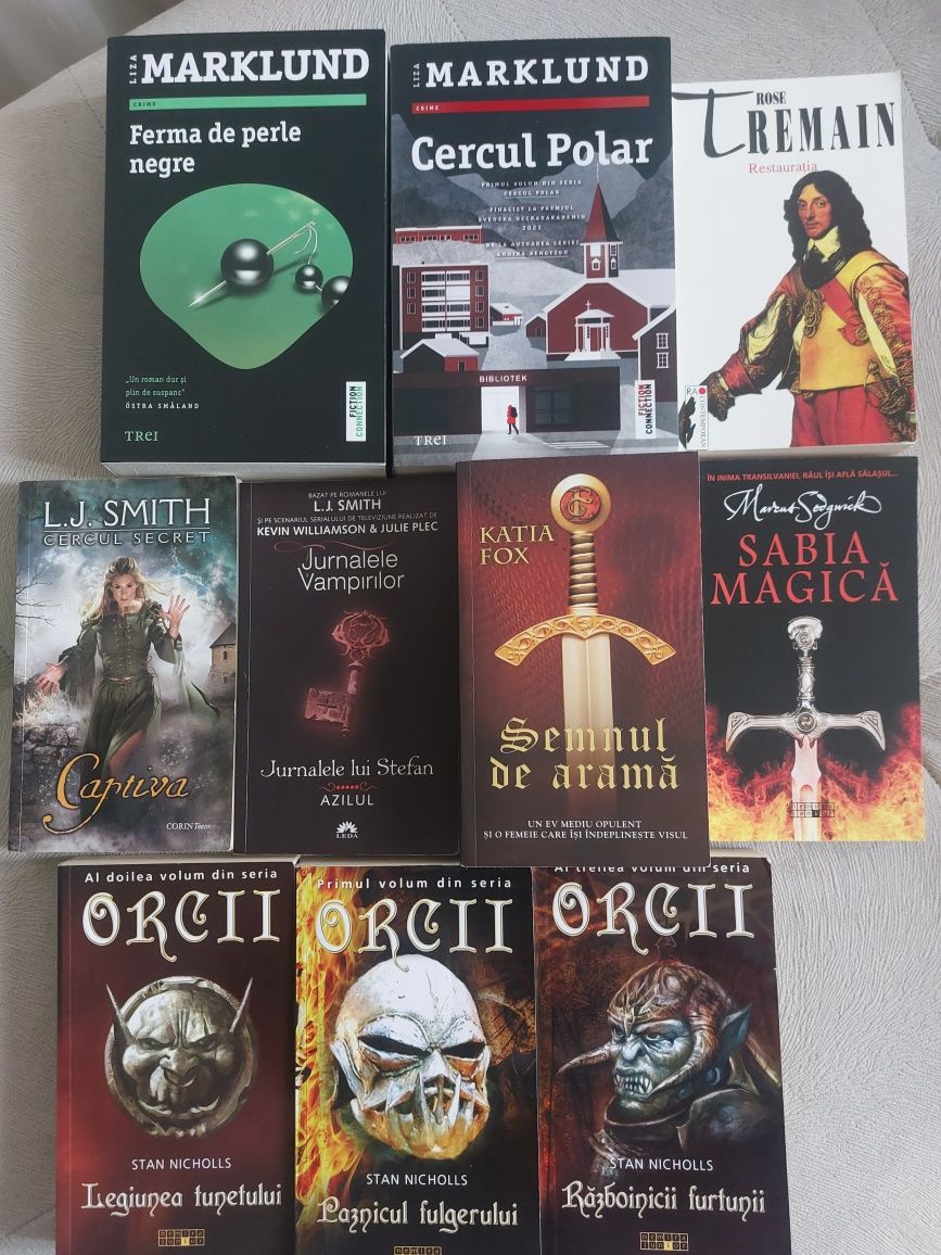 Carti diverse, în stare foarte bună, unele inca sigilate