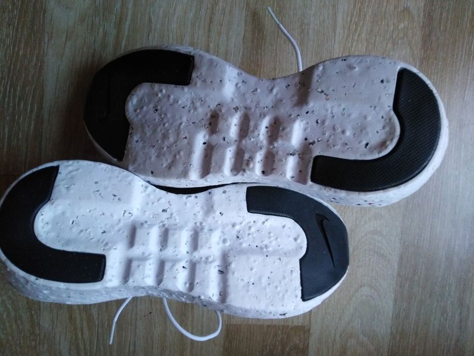 Нови оригинални маратонки,, NIKE''!