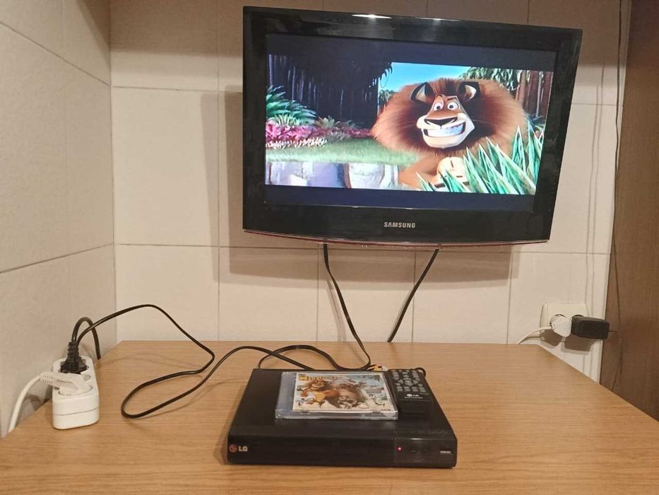 Компактный плеер DVD, LG, в рабочем состоянии, б/у