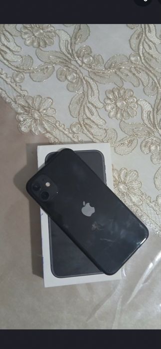 Iphone 11, qara svet,  128 gb, 75% yumkost.