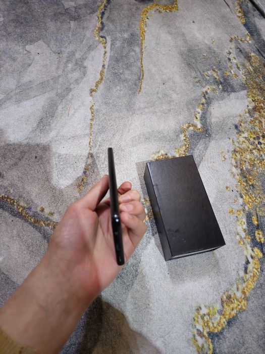 Samsung s9 vetnam +e-sim 64gb sunatiga otib beraman