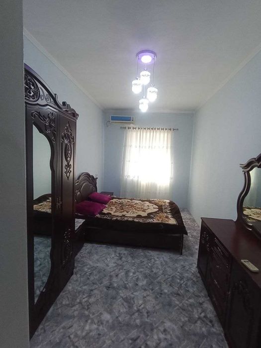 Фарғона шаҳар марказида ижарага (аренда) 4 хонали уй квартира берилади