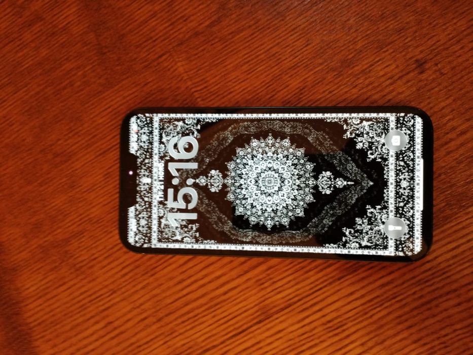 iPhone 13 256гб продам