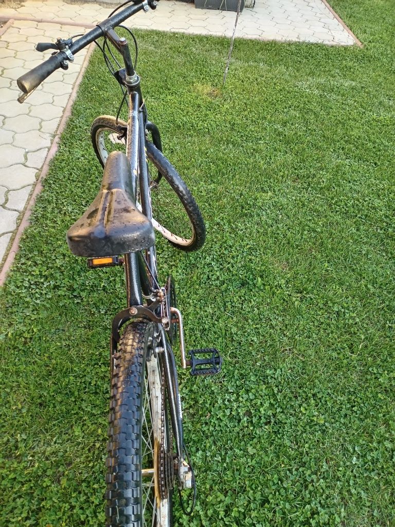 Vând bicicleta adulti