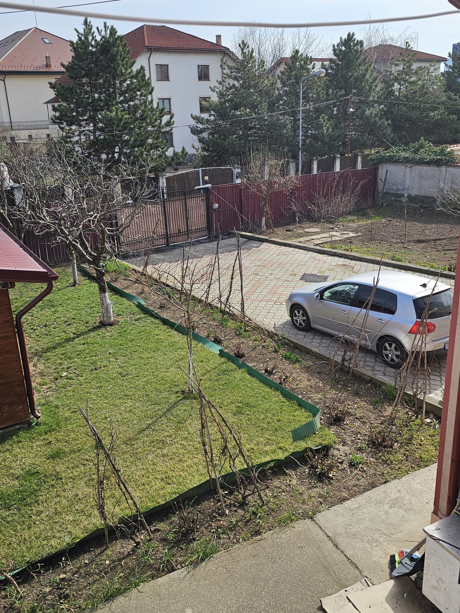 Etaj Vila de Închiriat Băneasa Sisesti zona de Nord, PROPRIETAR