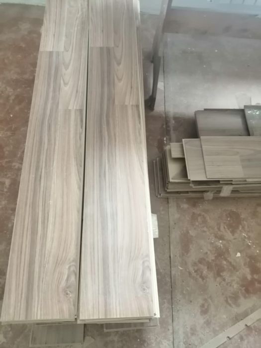 Ламинат б/у в хорошем состоянии