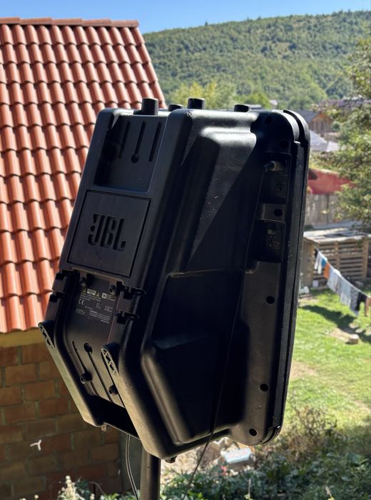Vând boxă activă JBL EON 15