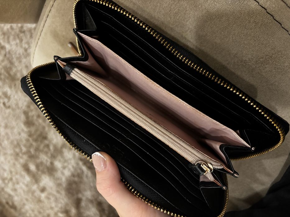 Протмоне на марката liu jo