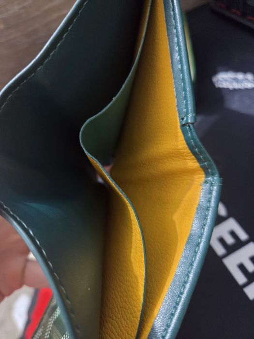 Portofel goyard putin folosit