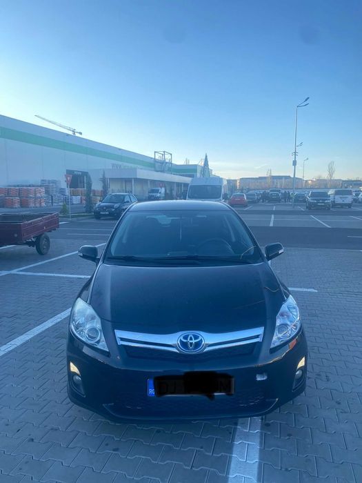 Toyota Auris hibrid 2011