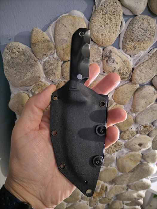 Нож за врат нож за скрито носене