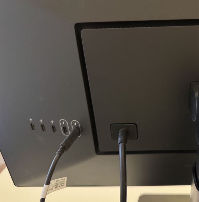 Monitor LG UltraFine 4K 23,7” Compatibil MAC