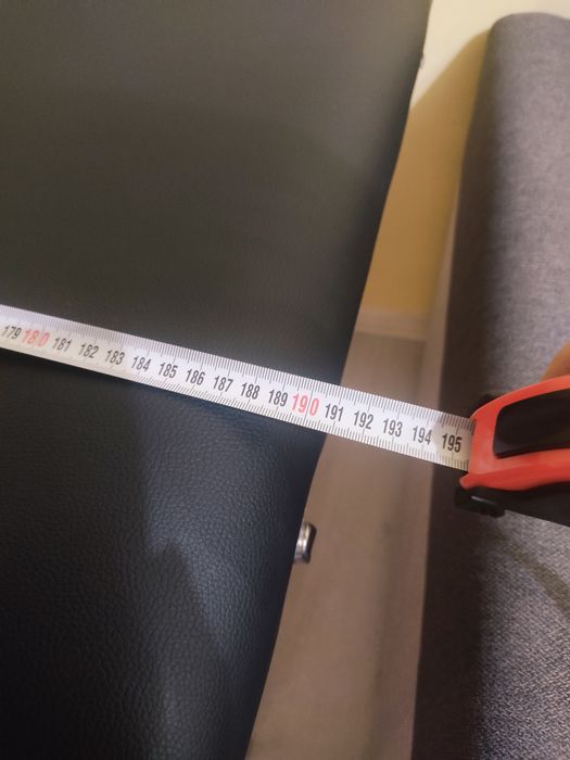 Масажна кушетка с всички аксесоари