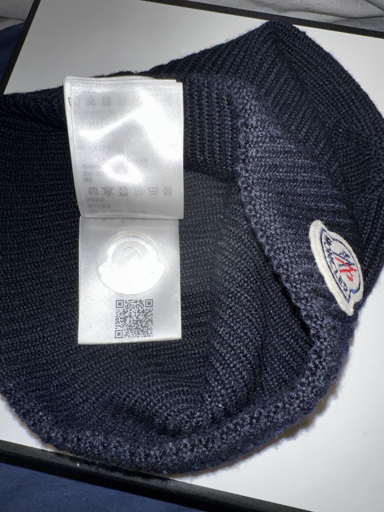 Moncler Logo-Patched Knit Beanie