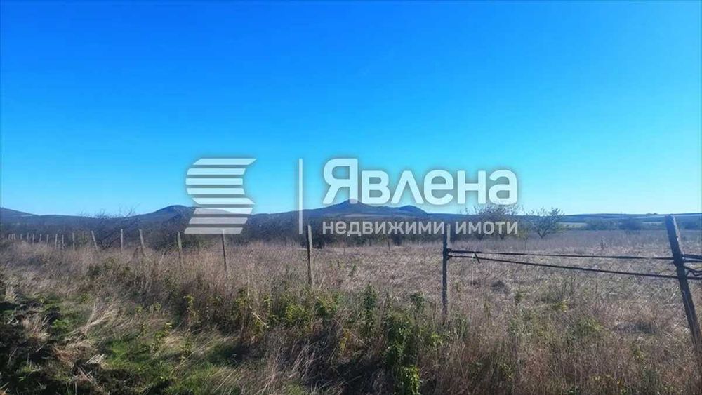 Продава, Земеделска земя, с. Малка поляна