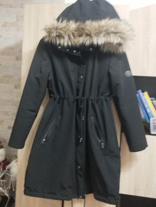 Дамска парка с качулка от естествен косъм