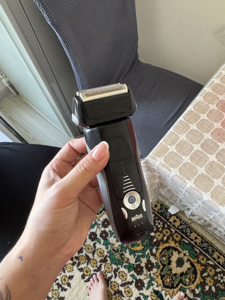 Электробритва Braun Series 7 720s