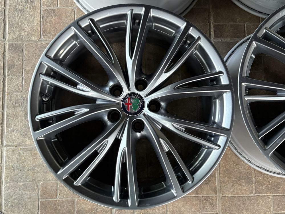 Оригинални джанти Alfa Romeo Stelvio 18" 5х110