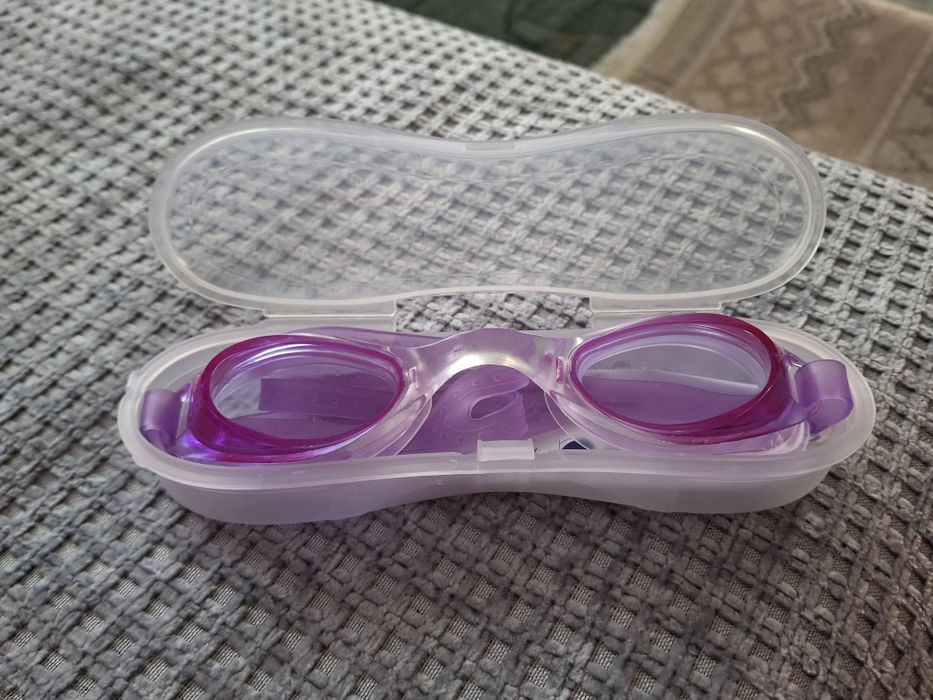 Очки для плавания, новые