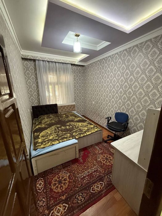 Продается квартира на массиве алгоритм 30 2комнатная переделланная в 3