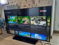 Большой смарт телевизор LG 140см. С креплением на стену.