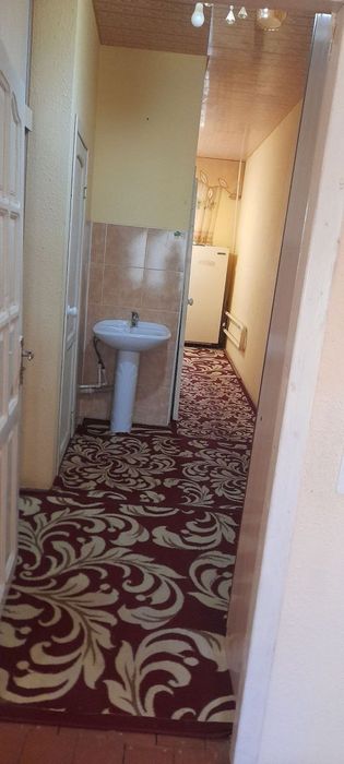 2 xonali kv ijaraga beriladi.