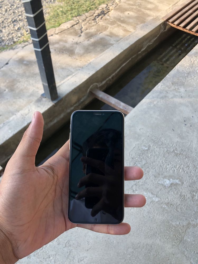 IPhone X 64gb rangi oq