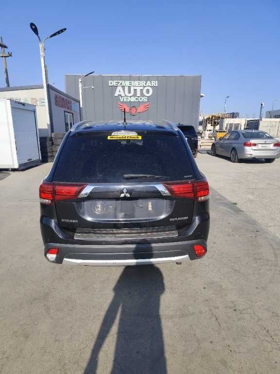 Dezmembram Mitsubishi Outlander III 2.2 DI-D 2.3 dci 4WD 132kw An 2016