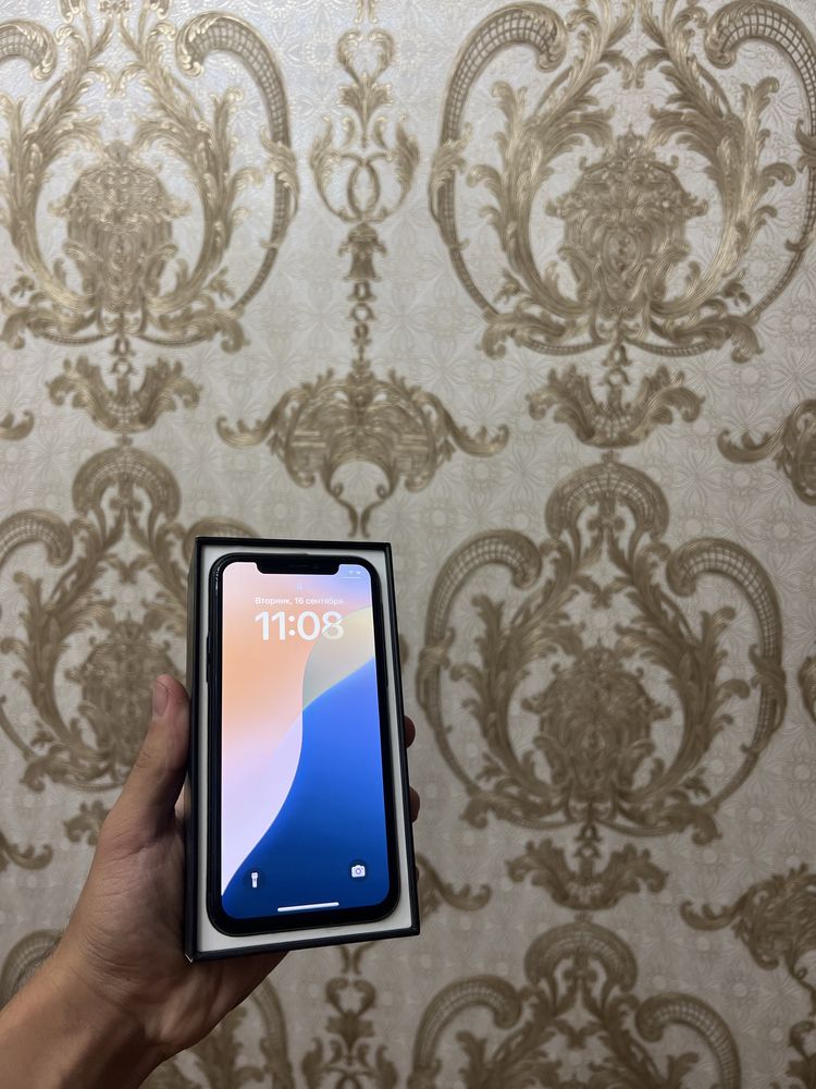 Iphone 11pro срочно сотилади