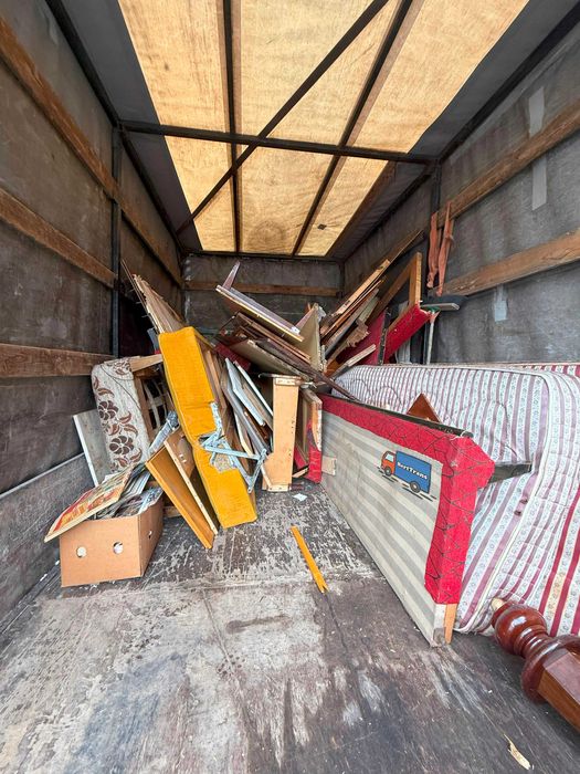 Transport si debarasare mobila veche Cluj