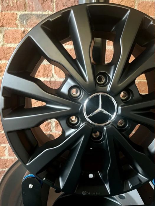 Jante 16 Mercedes Sprinter de Greutate 5600 kg  Jante Noi Negre .