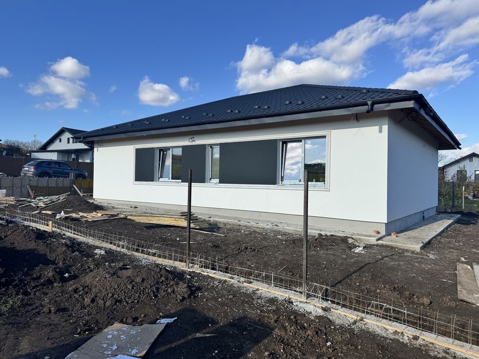 Casa Premium Parter Miroslava-Horpaz 92mp utili 3dormitoare 2bai!