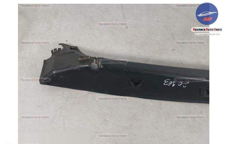 Вътрешна Тапицерия на Багажник Дясна Страна оригинална Ланд Роувър Рей