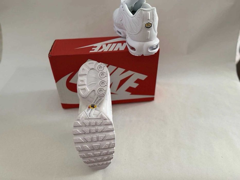 Nike Air Max TN Plus Triple White (от/до 36-46 номер)(НАЙ-ПРОДАВАН)