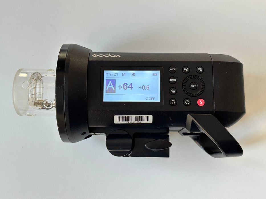 Godox AD400 Pro светкавица