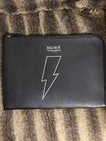 Mapa Tableta Laptop Carolina Herrera Bad Boy