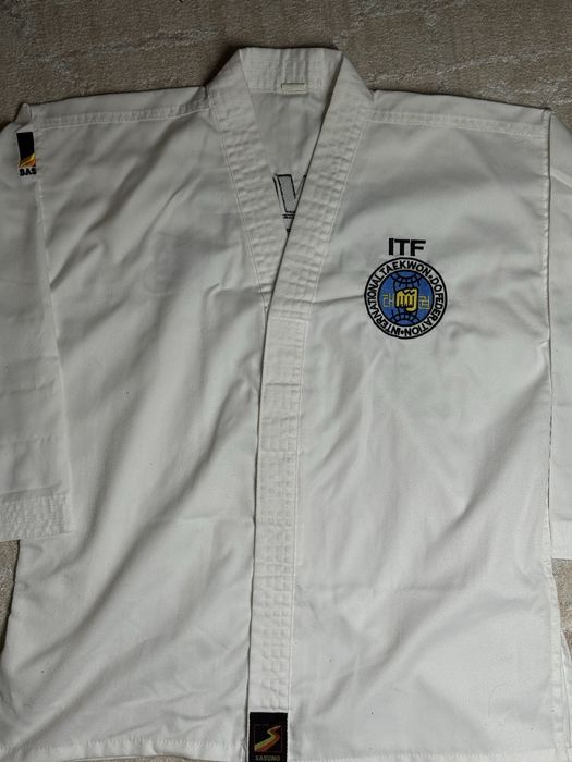 Продаю красивое кимано для тренировок