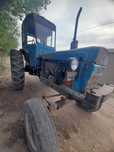 T 28 traktor sotiladi 1990 yil, xolati yaxshi.