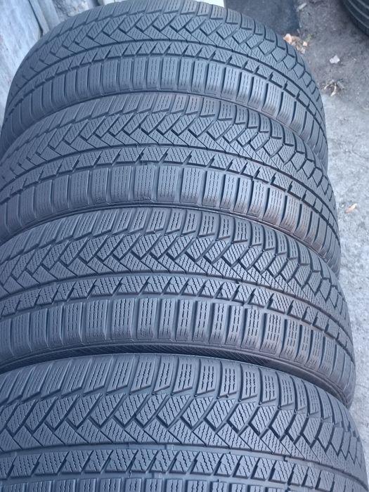 225/50/17 Continental