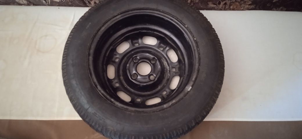 Резервна гума със джантата