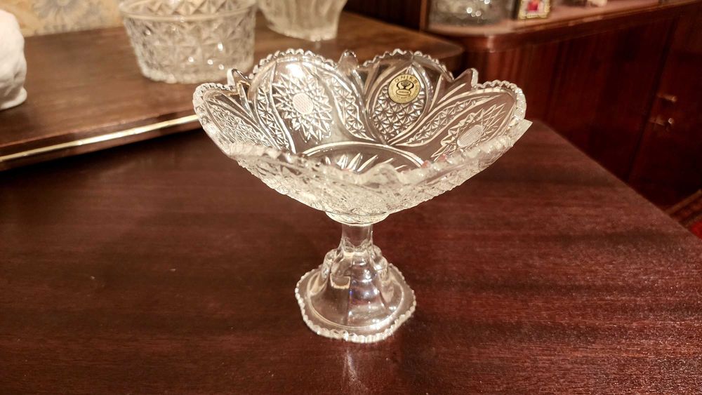 Хрустальные вазы