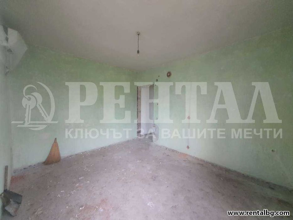 Етаж от къща в СЦ, до Градската градина